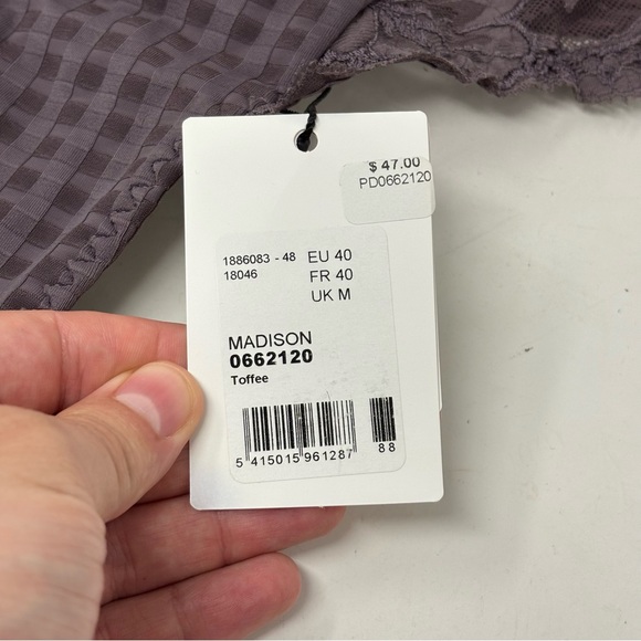 Prima Donna Madison Toffee Thong Lace Panties NWT Size Medium (UK) - Picture 4 of 11